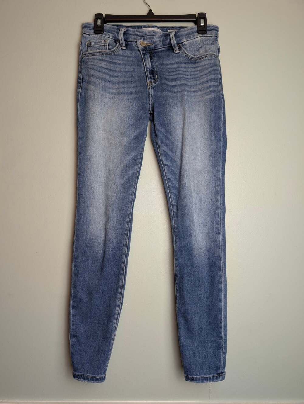 KanCan Signature Mid-Rise Ankle Skinny Jeans Size 27 Light Wash VBK2001AT